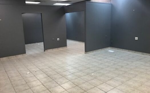 RENTED! VILLAGE INN CENTRE