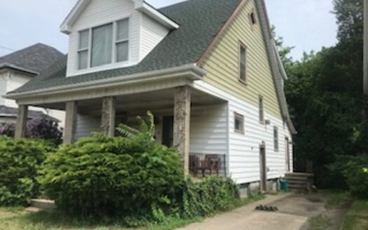 UNIQUE EARLY CRAFTSMAN STYLE HOME