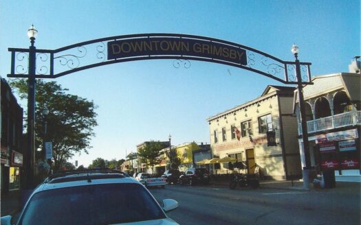 BUSTLING DOWNTOWN GRIMSBY LEASE OPPORTUNITY