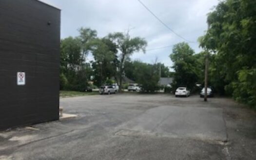 A WONDERFUL HIGH EXPOSURE LEASE OPPORTUNITY