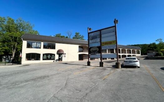 DOWNTOWN OFFICE/STUDIO/GYM SPACE – FOR LEASE